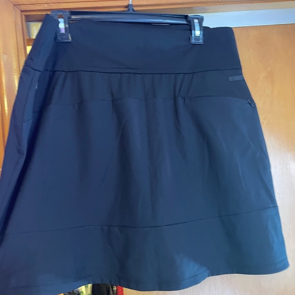 Adidas skort - Picture 5 of 8